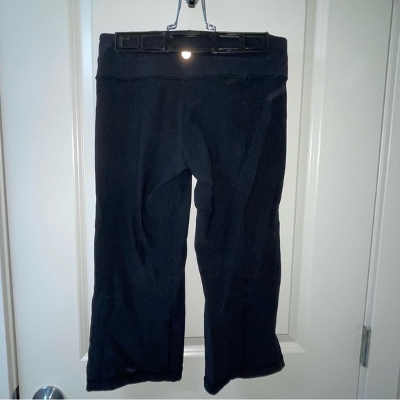 Reversible Lululemon Capris - Picture 3 of 4